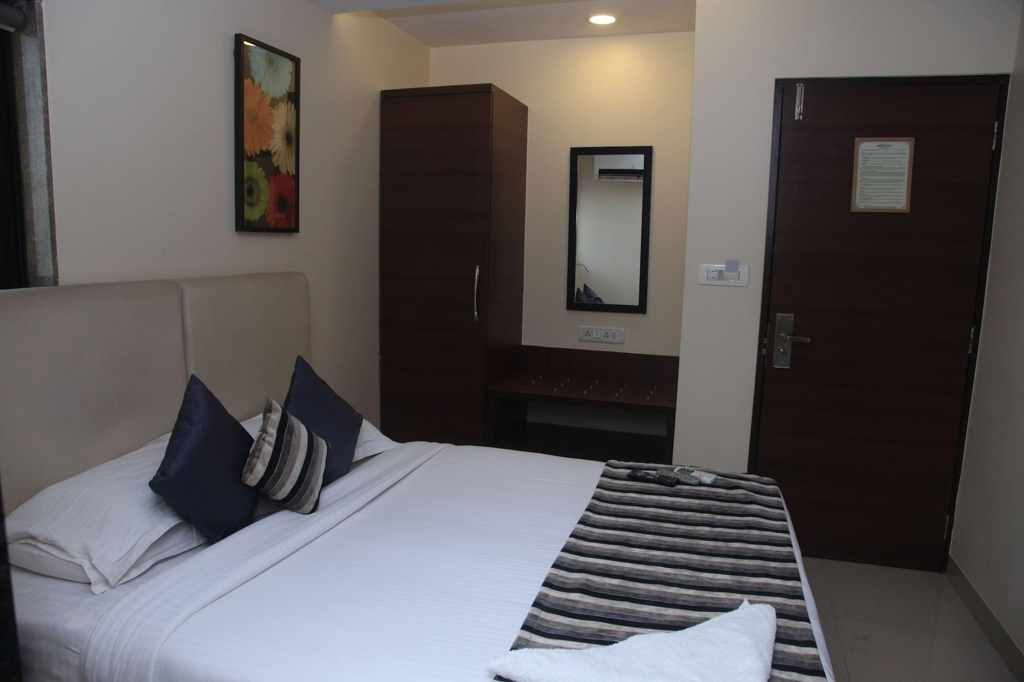 Hotel Concord Galaxy Мумбаи Экстерьер фото