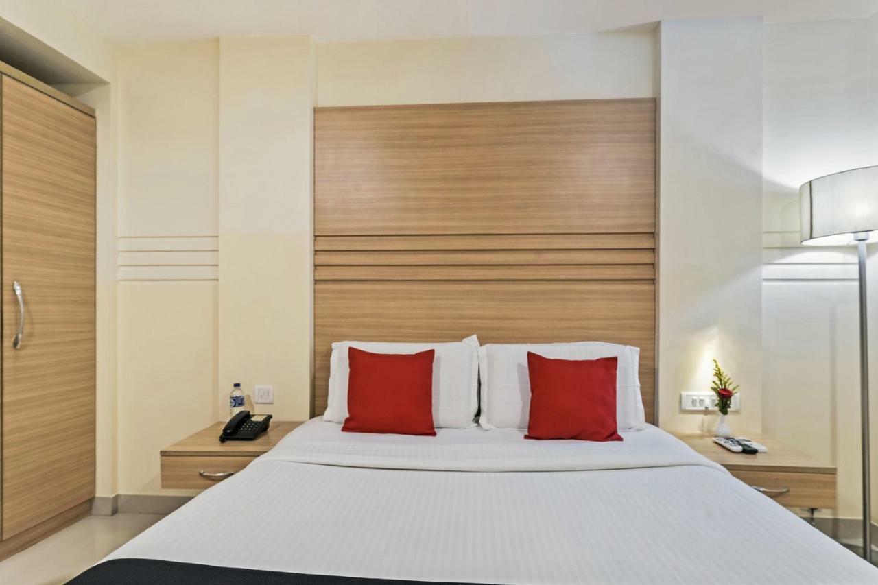 Hotel Concord Galaxy Мумбаи Экстерьер фото