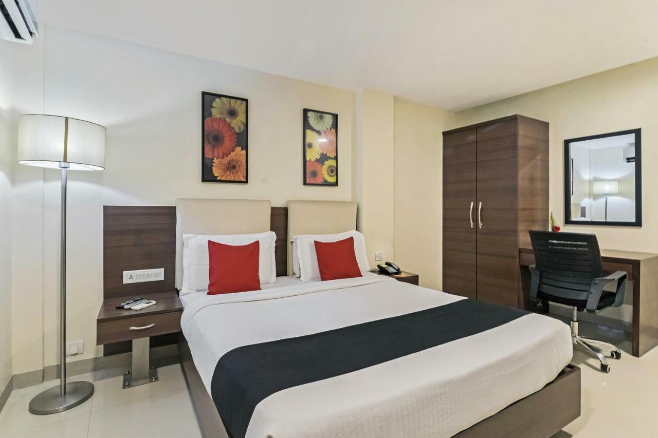 Hotel Concord Galaxy Мумбаи Экстерьер фото