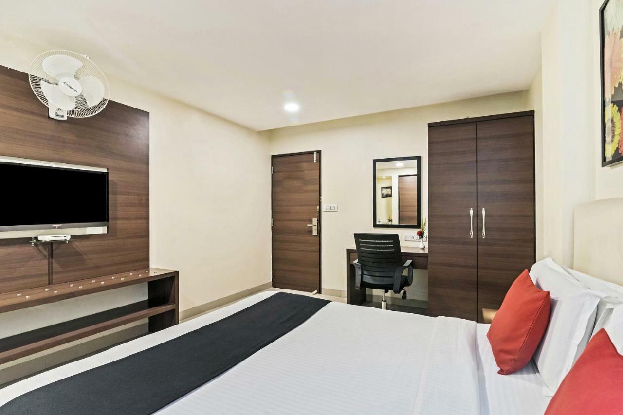 Hotel Concord Galaxy Мумбаи Экстерьер фото