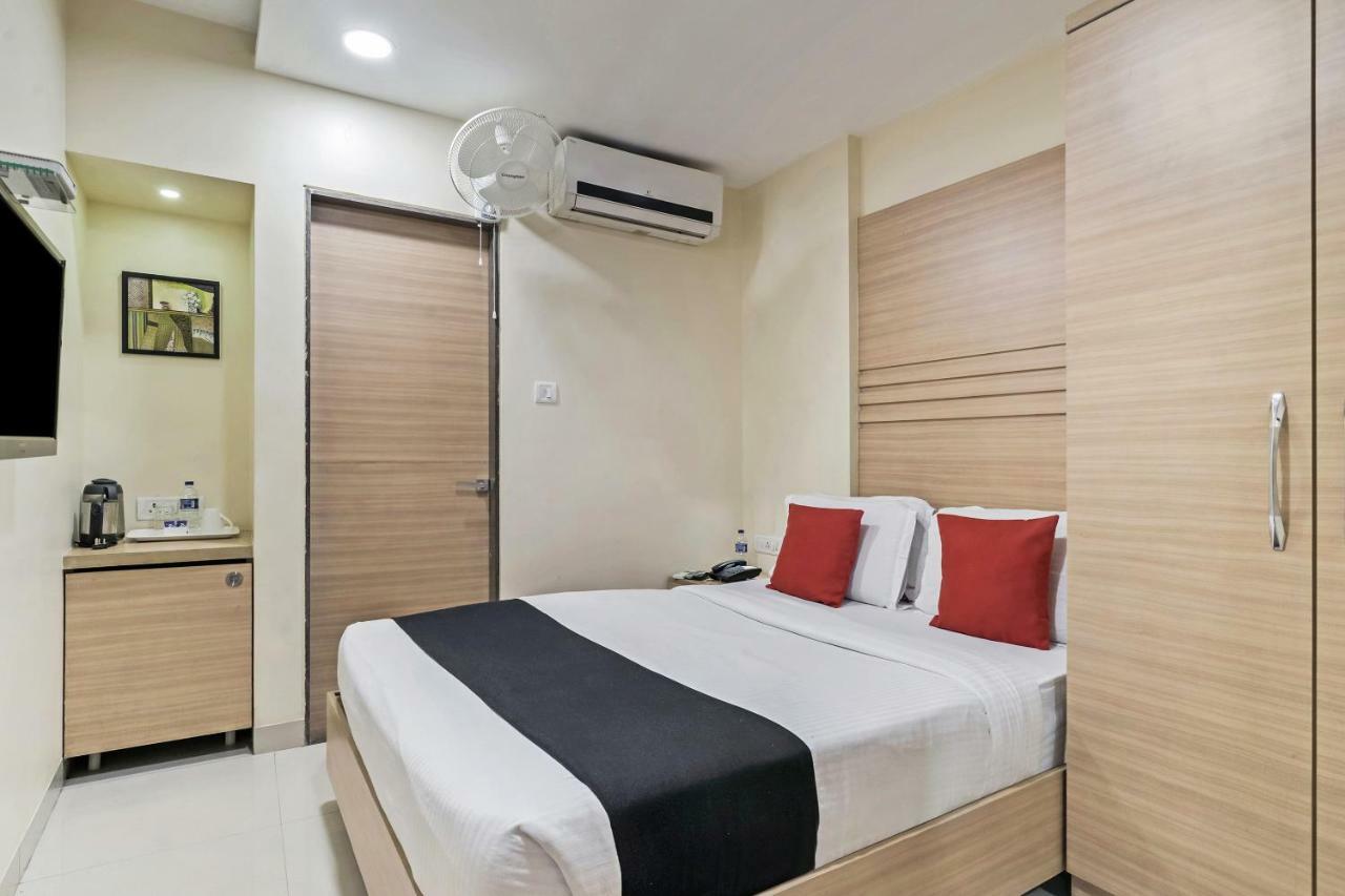 Hotel Concord Galaxy Мумбаи Экстерьер фото