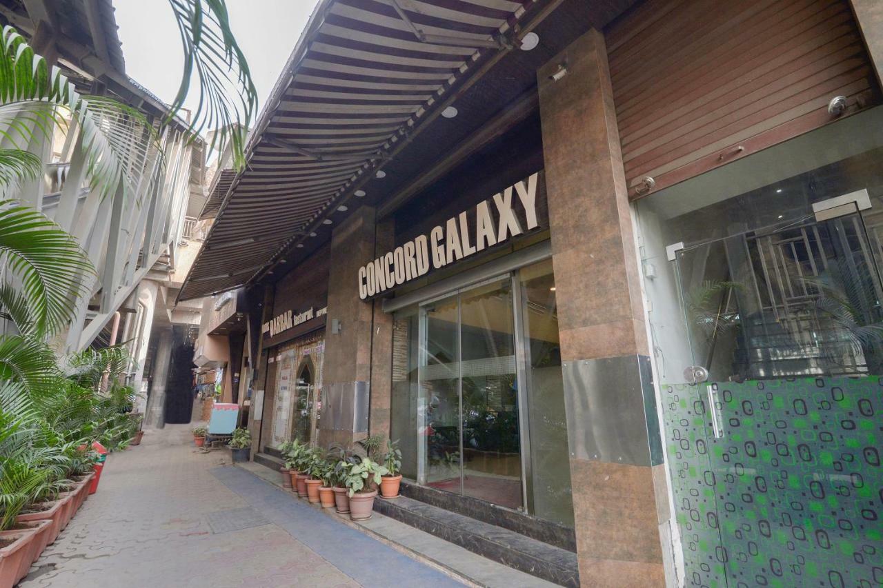 Hotel Concord Galaxy Мумбаи Экстерьер фото