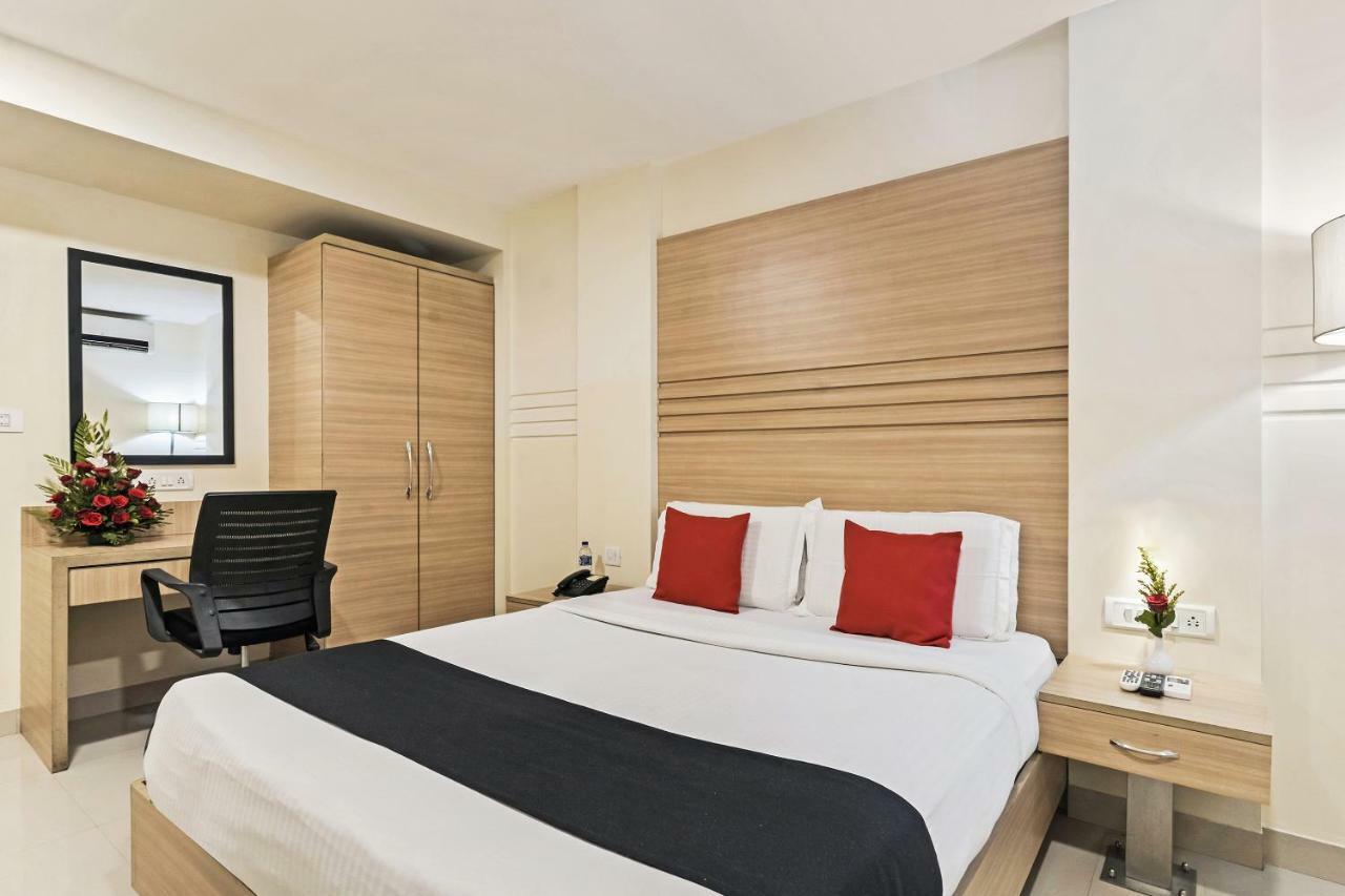 Hotel Concord Galaxy Мумбаи Экстерьер фото